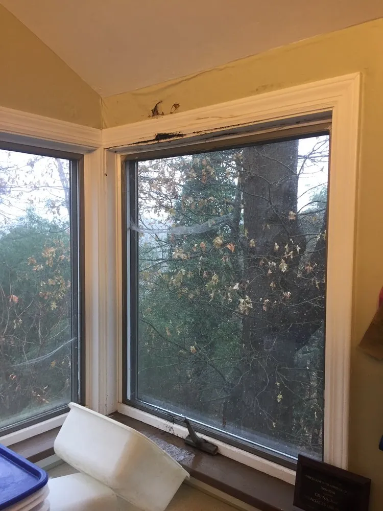 Slide of M & M Contracting