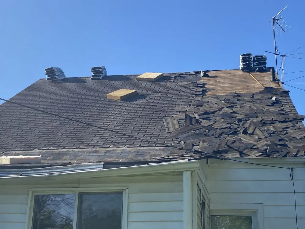 Slide of M & M Improvement