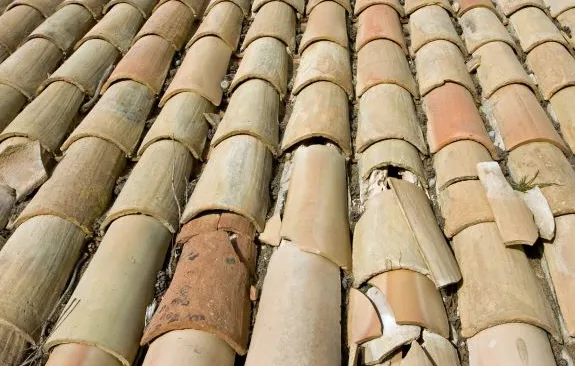 Slide of M & M Roof Contractors