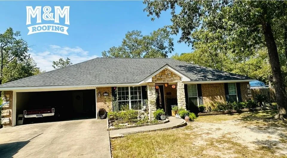Licensed roof inspection in LufkinTexasLufkin, TX by M & M Roofing