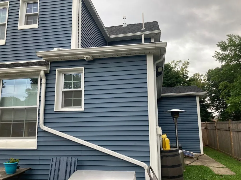 Slide of M & M Roofing