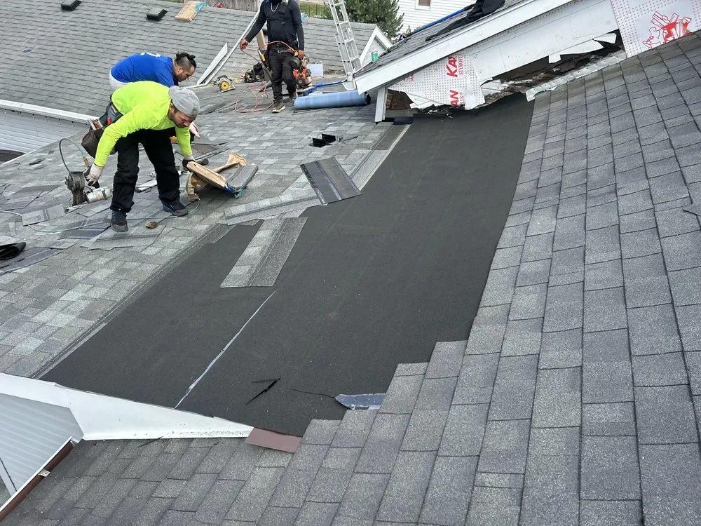 Slide of M & M Roofing