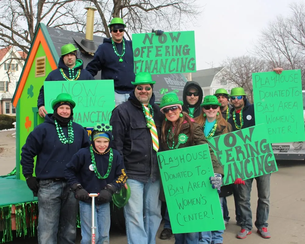 Slide of M & M Seamless Gutters