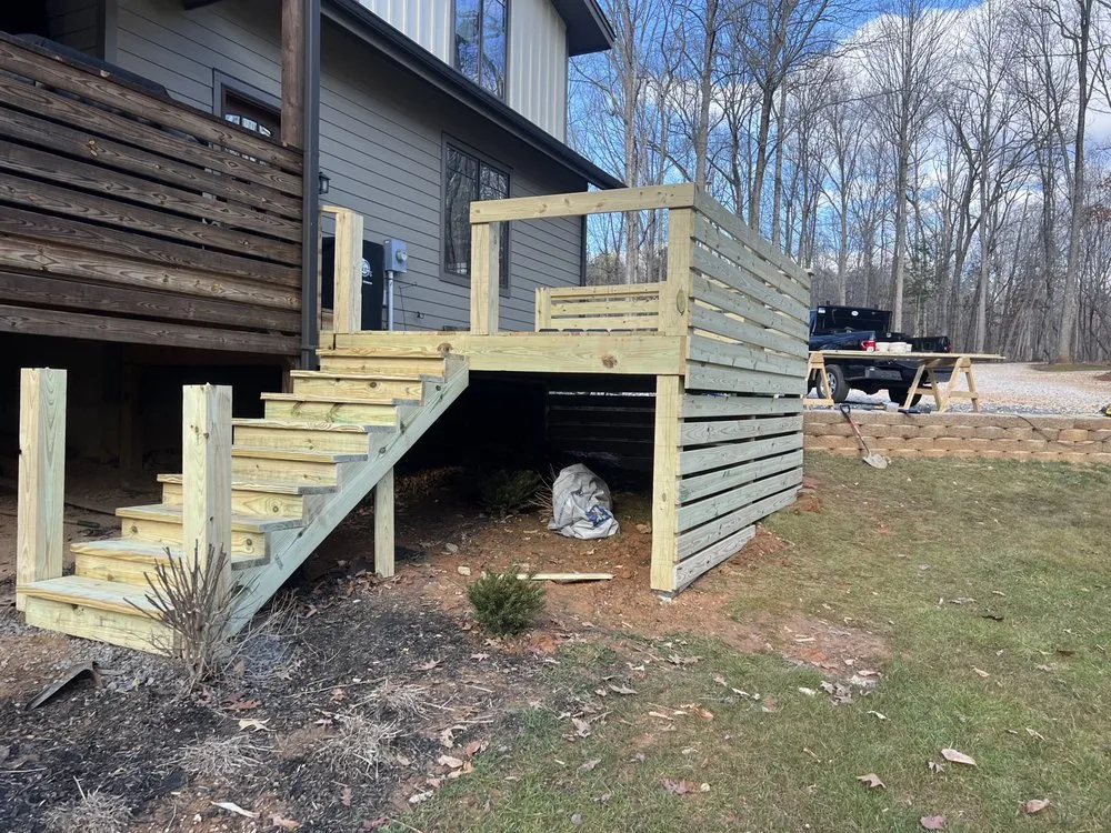 Slide of M & R Home Improvement