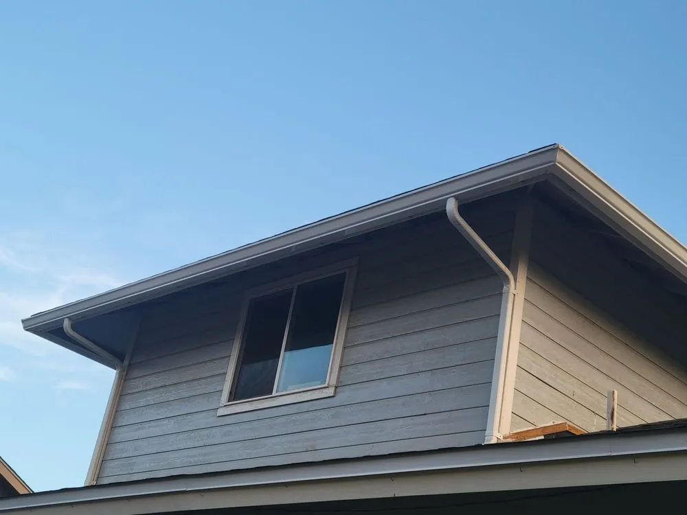 Slide of M & R Roofing