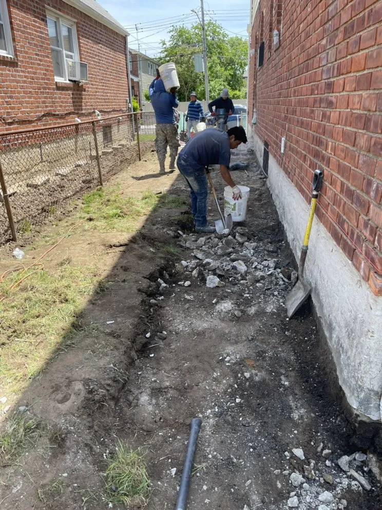 Slide of M alam general construction