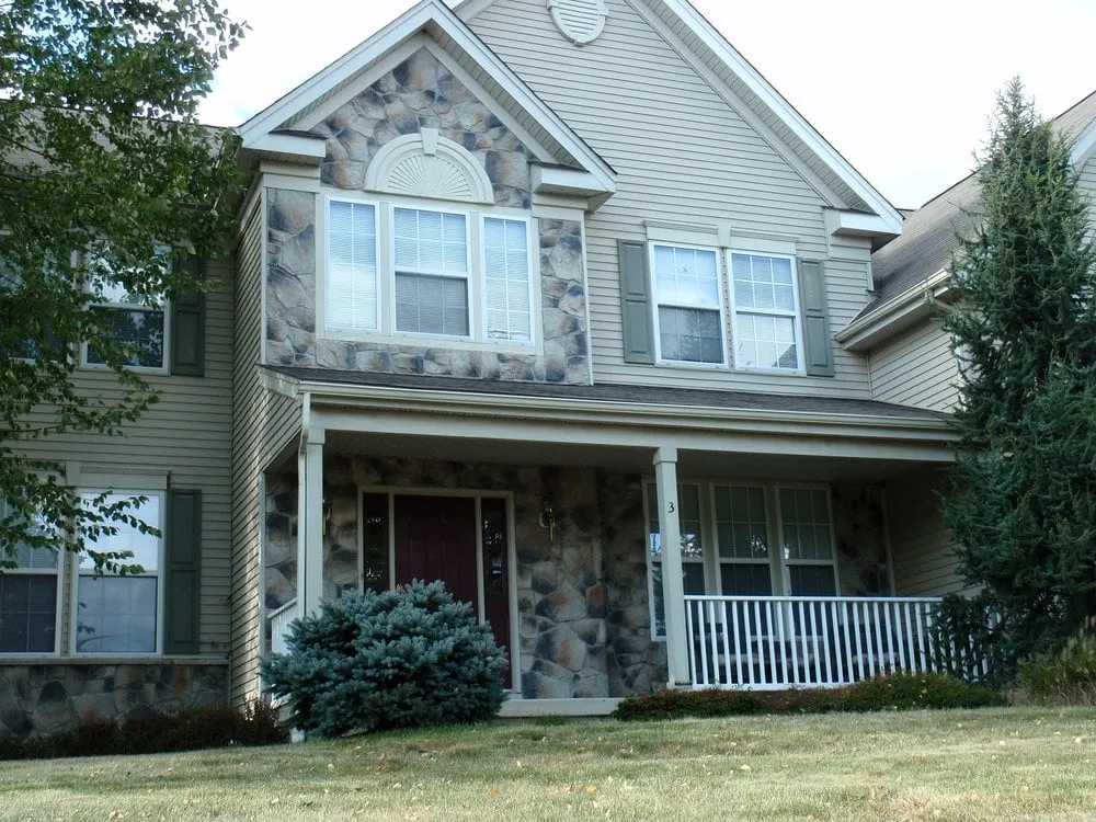 Slide of M D Builder