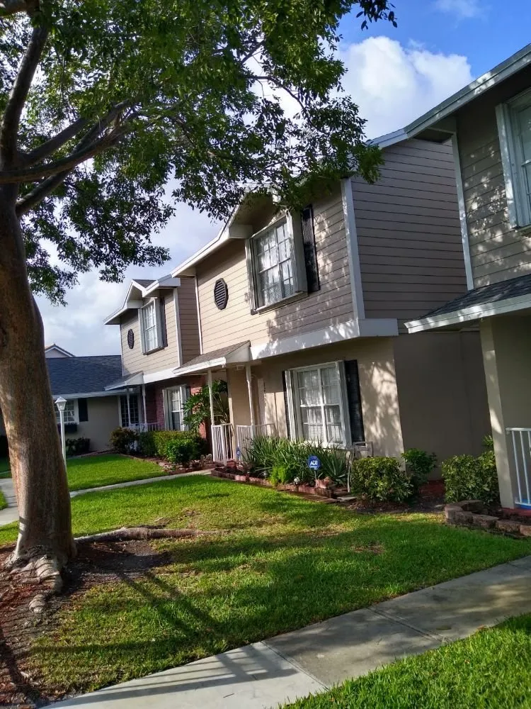 Slide of M G Construction Group