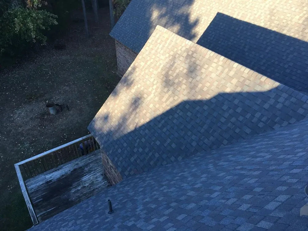 Slide of M M Roofing