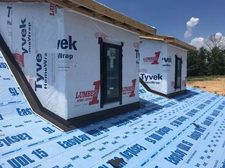 Slide of M M Roofing