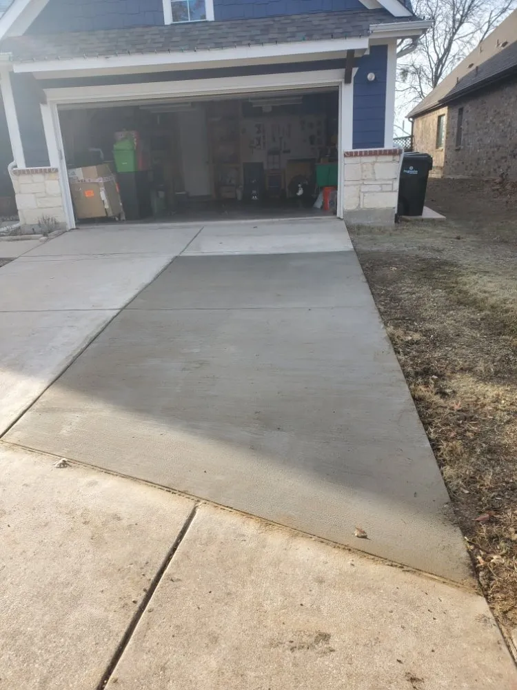 Slide of MAC Contractor