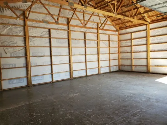 MacArthur Contractors Logo