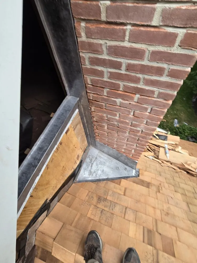 Slide of MacDonald Custom Construction