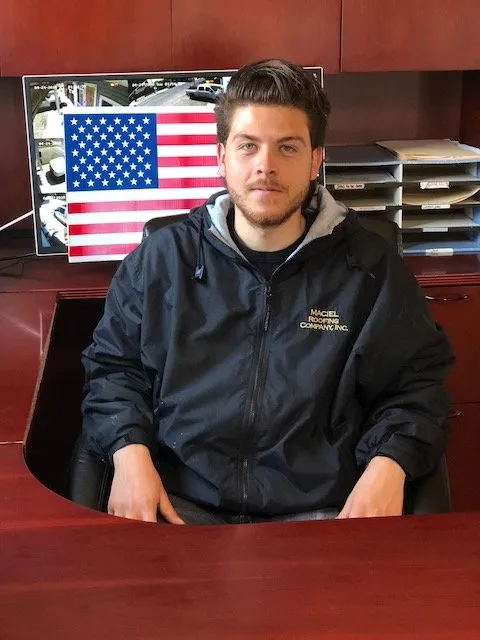 Slide of Maciel Roofing Construction