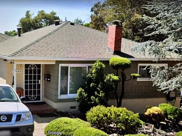 Slide of Maciel Roofing Construction