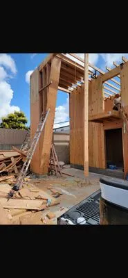 Mack General Contractors Logo