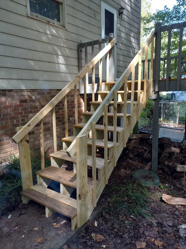 Slide of Mackie Solutions