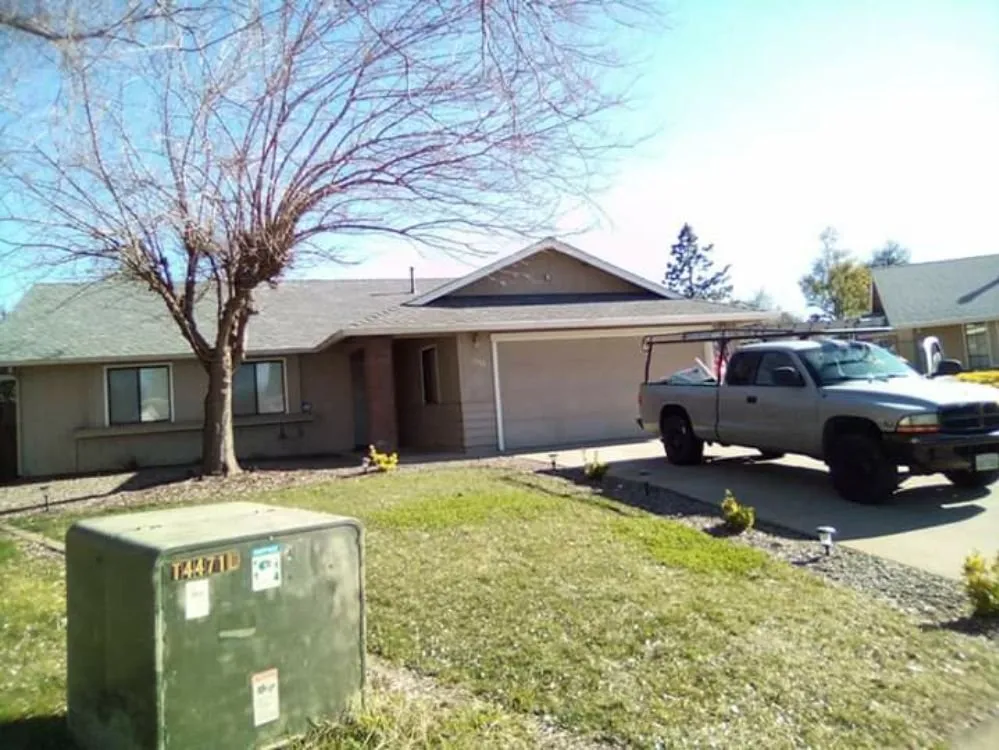 Slide of Mackney Roofing