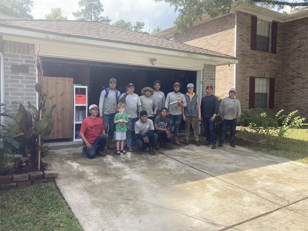 Slide of Mac's Roofing