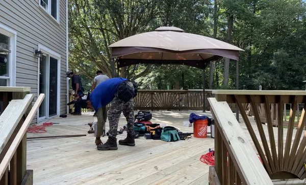 Madany Contracting Logo