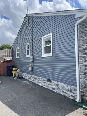 MAE Contracting Logo