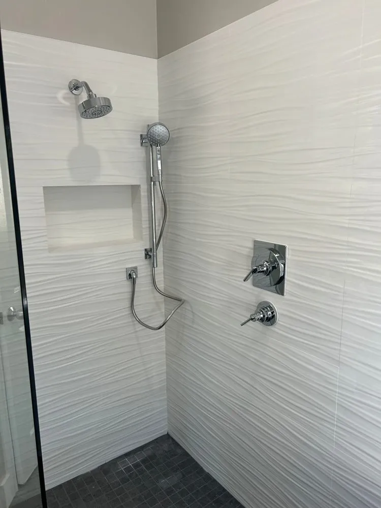 Slide of Maestros Home Services