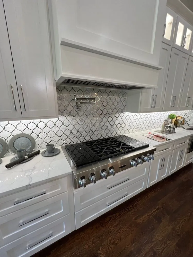 Slide of Maestros Home Services