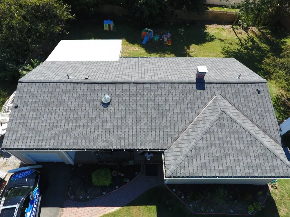 Top-rated shingle roofing service experts serving Ewing Township, NJ - Magic Roofing & Siding
