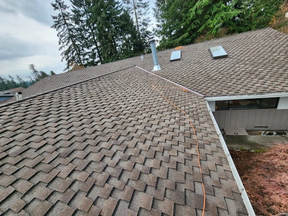 Slide of Magnabosco's Roofing & Repairs