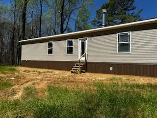 Slide of Magnolia Skirting