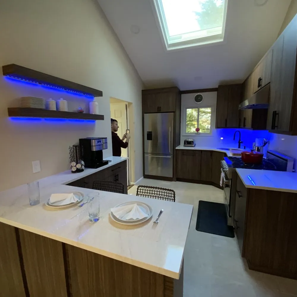 Slide of Magnum Contracting Group