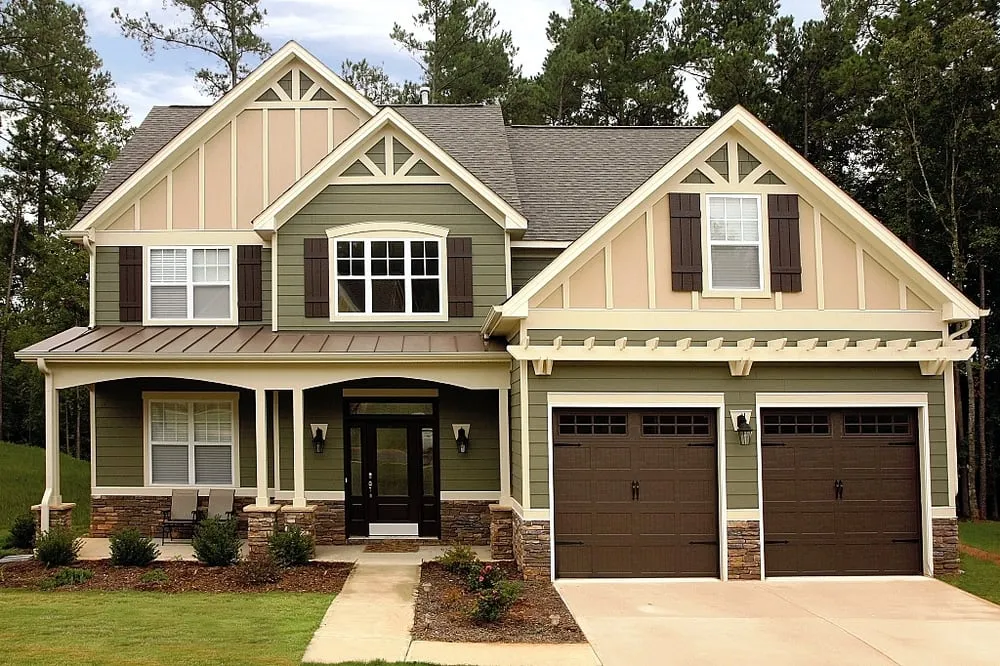 Slide of Magnum Contracting Group