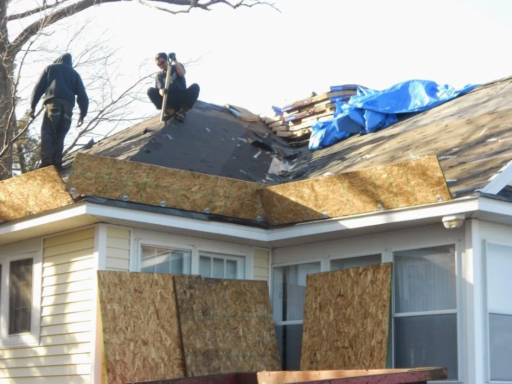 Slide of Magnum Roofing and Construction