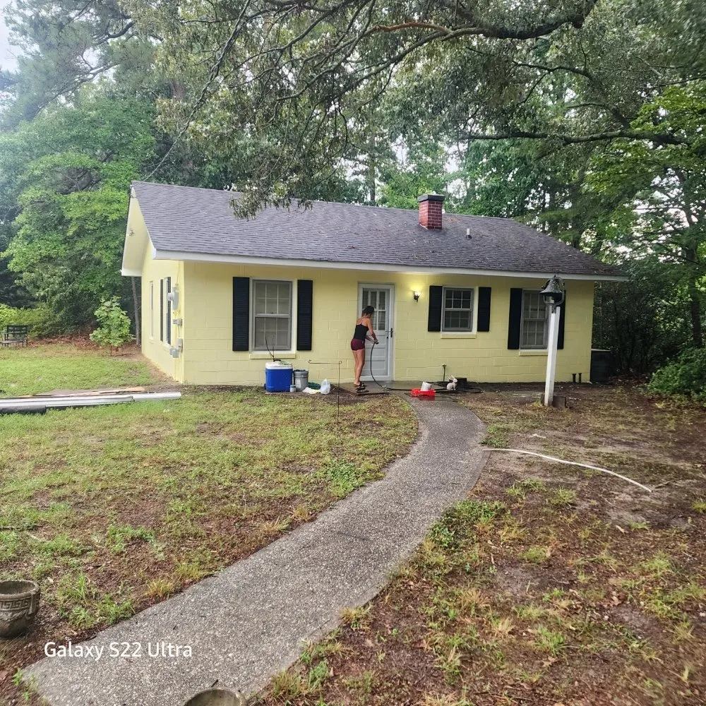 Emergency roof repair same-day service in Farnham, VA by Mahan's Roofing & Handyman Services