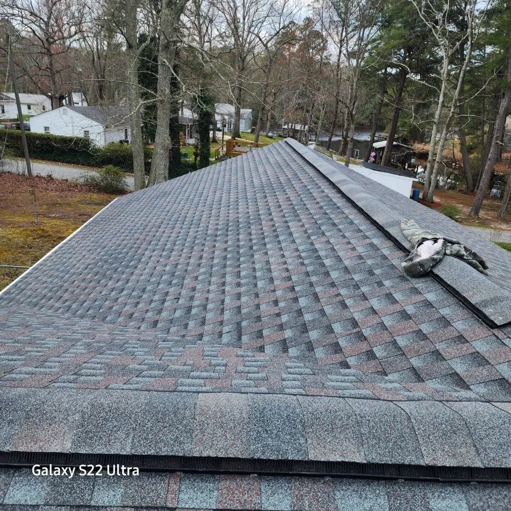 Licensed roof repair in Farnham, VA by Mahan's Roofing & Handyman Services