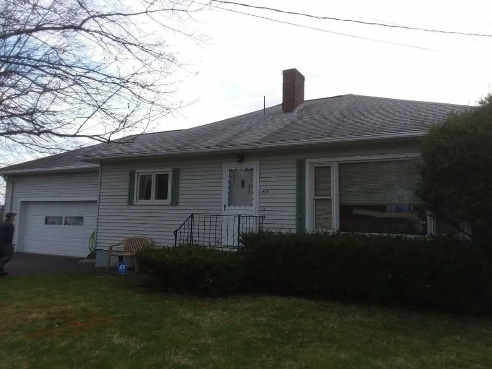 Slide of Mainely Roofing and Siding