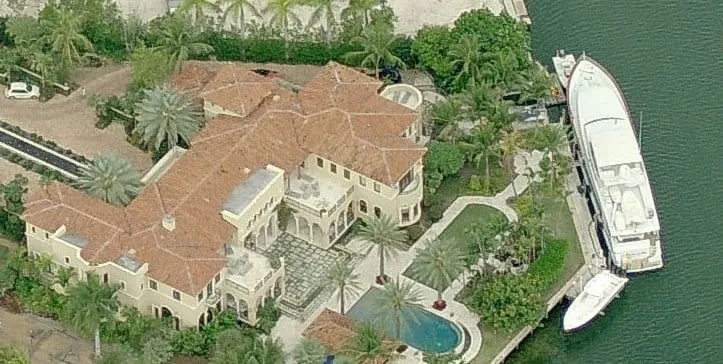 Slide of Mainland Roofing Company