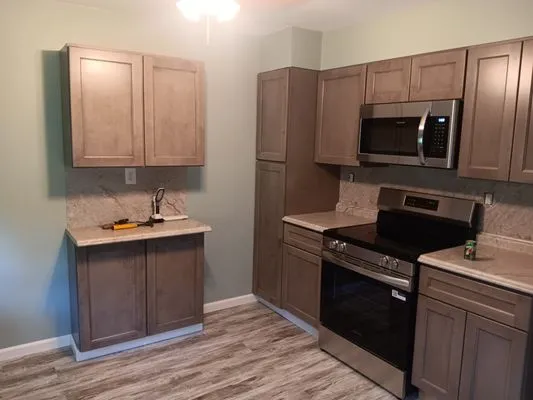 Mains Roofing and Remodling