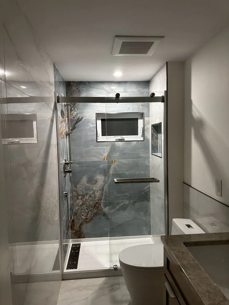 Slide of Majestic Design & Build