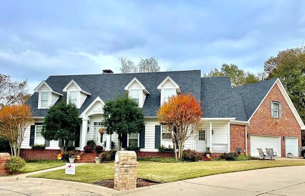 Slide of Majestic Roofing and Restoration