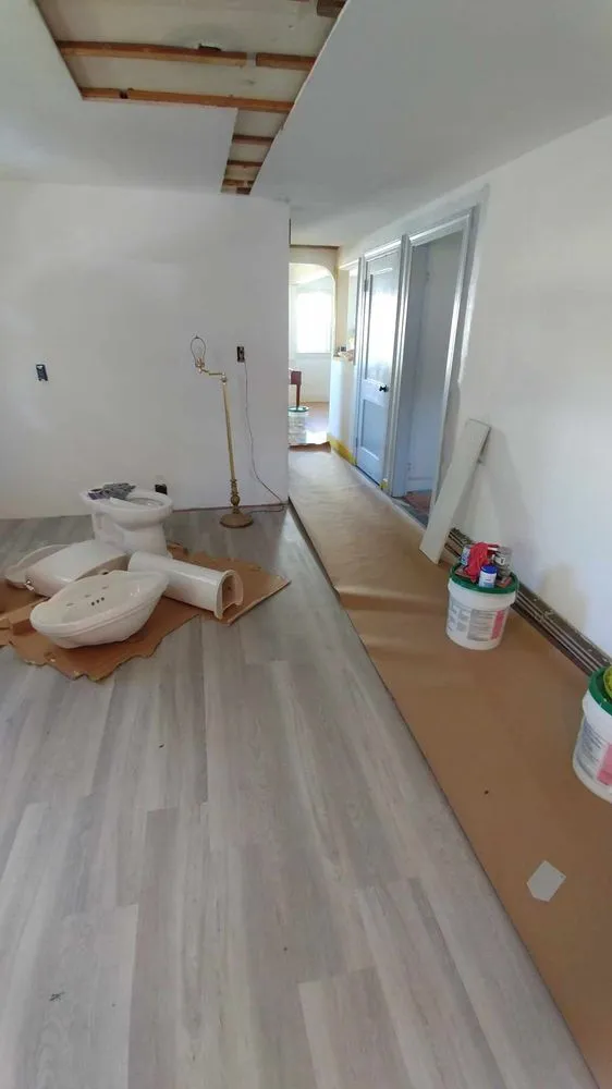 Slide of Majestic Vinyl Siding and Home Improvement