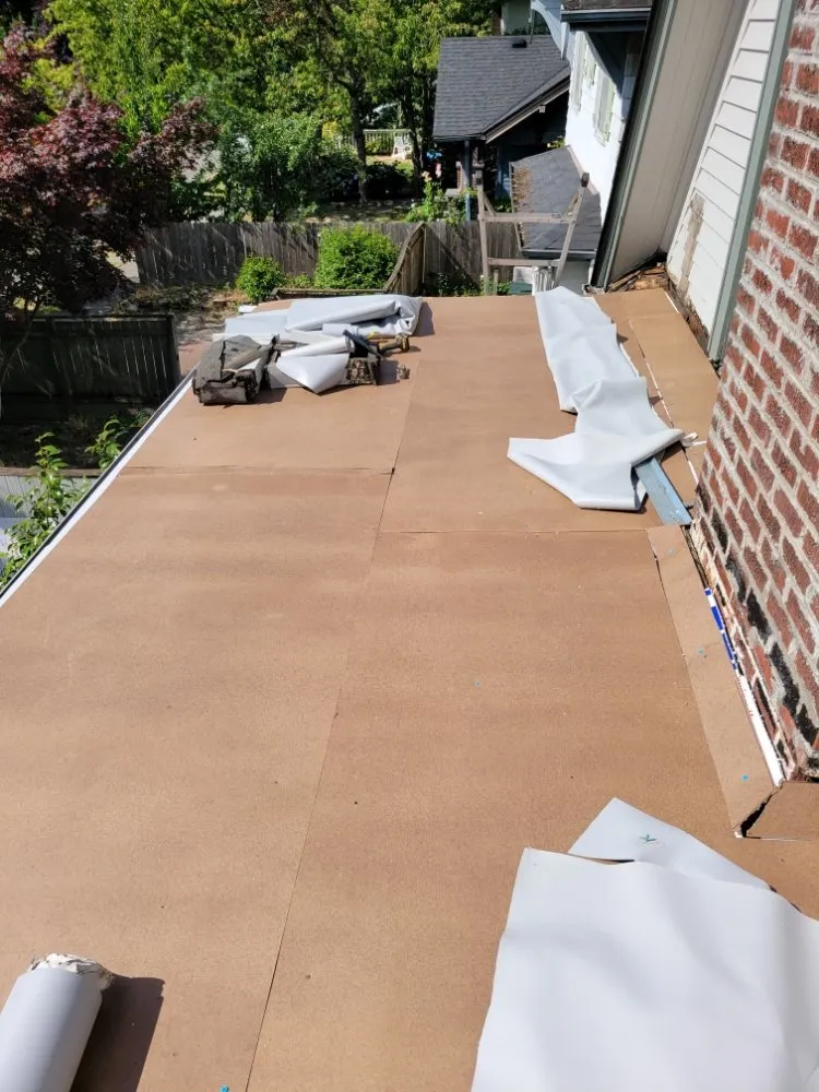 Slide of Major League Roofing