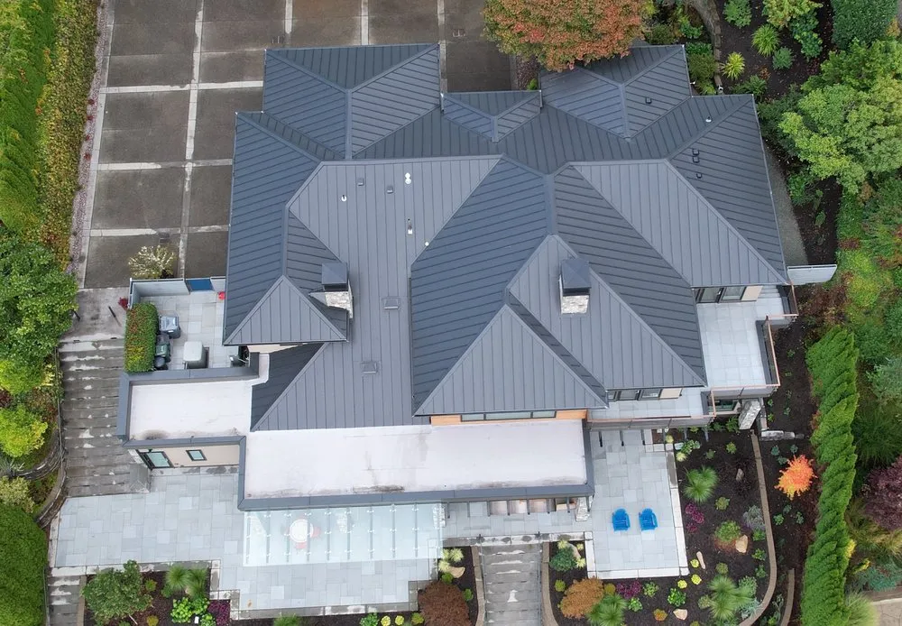 Slide of Major League Roofing