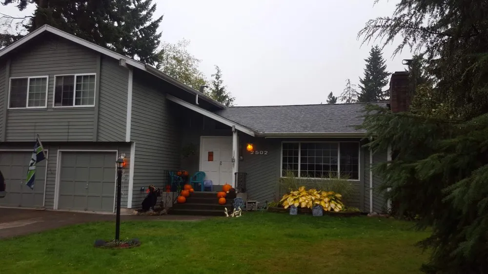 Slide of Major League Roofing