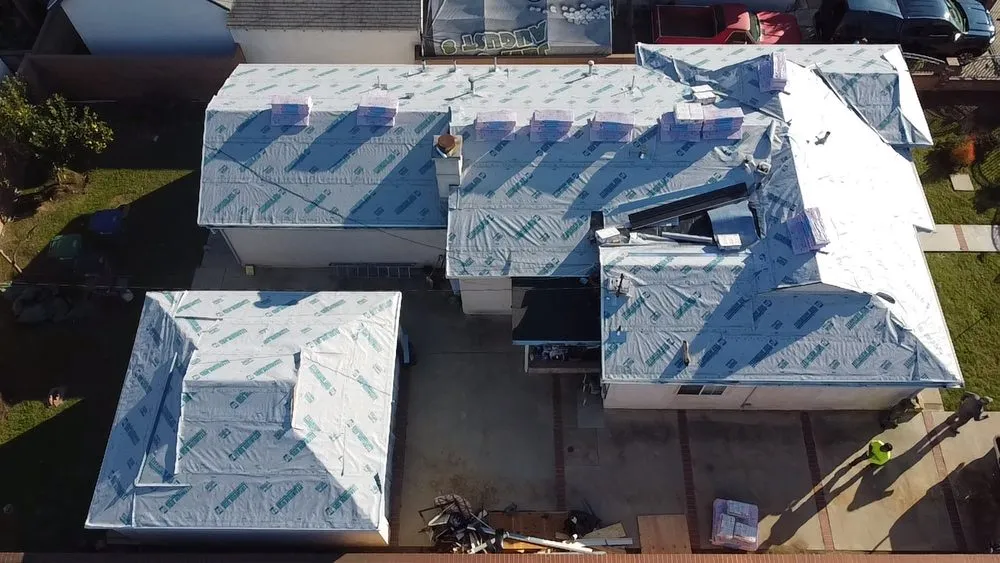 Slide of Major League Roofing