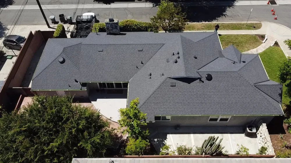 Slide of Major League Roofing