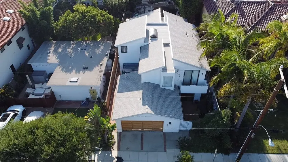 Slide of Major League Roofing