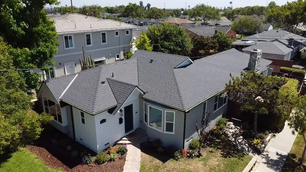 Slide of Major League Roofing