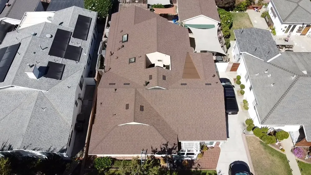 Slide of Major League Roofing