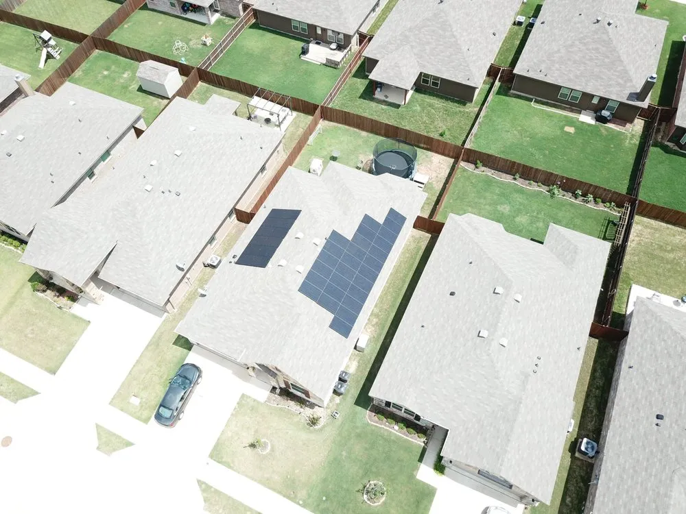 Slide of Makai Roofing Solar